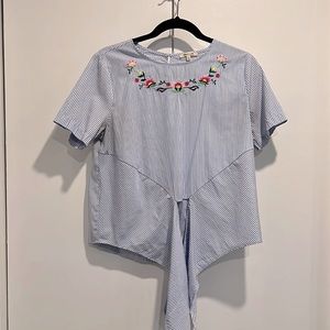 Stripped tie front top